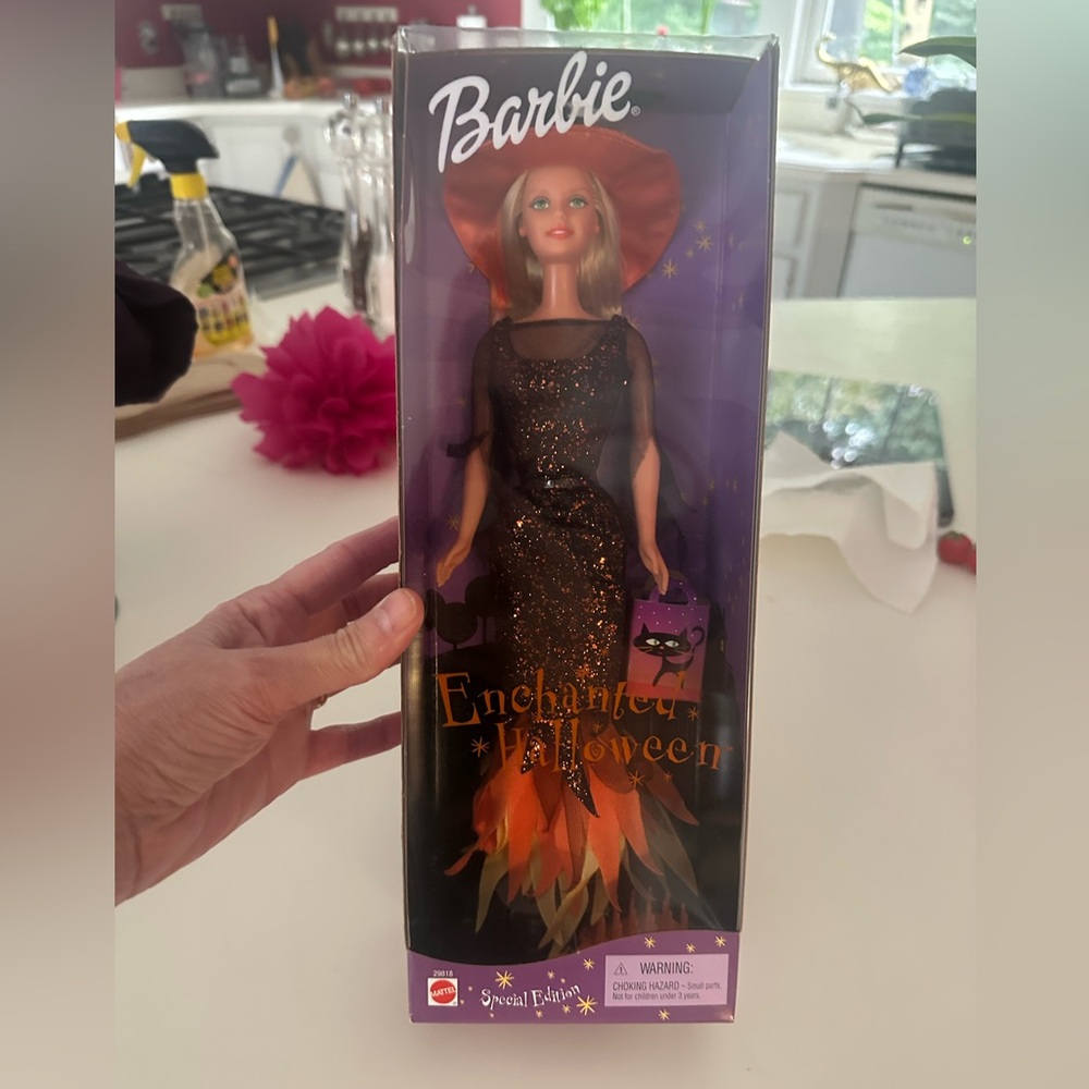 Barbie Halloween Year 2000 NIB